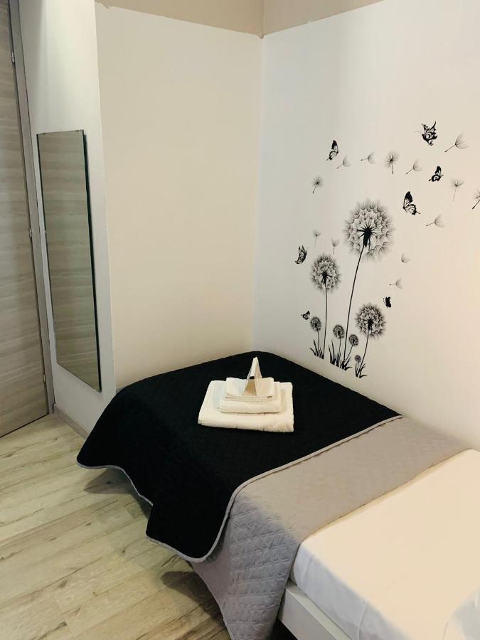 Residenza Lisy Otel Verbania Dış mekan fotoğraf
