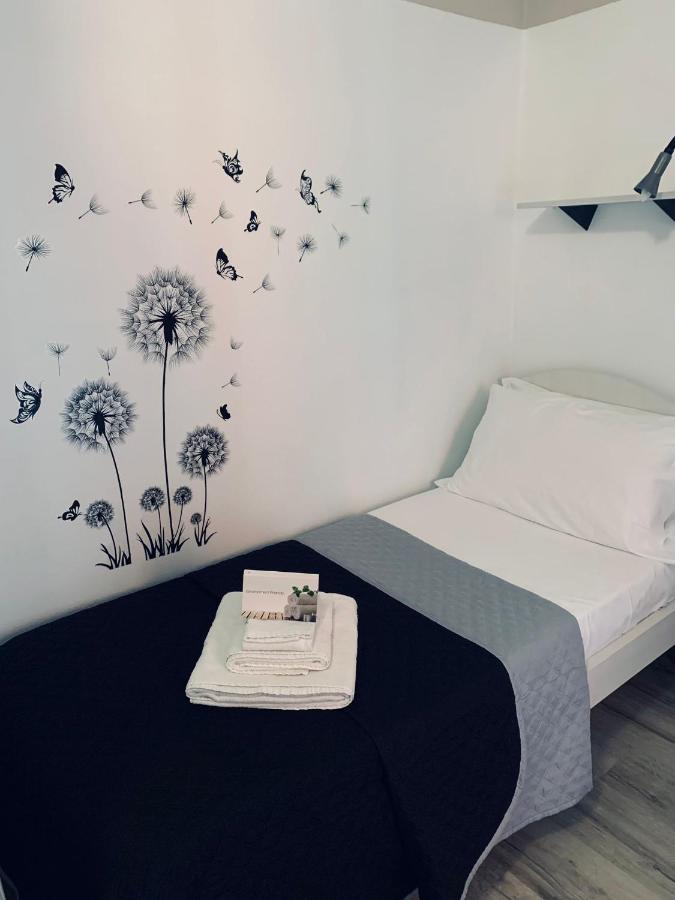 Residenza Lisy Otel Verbania Dış mekan fotoğraf